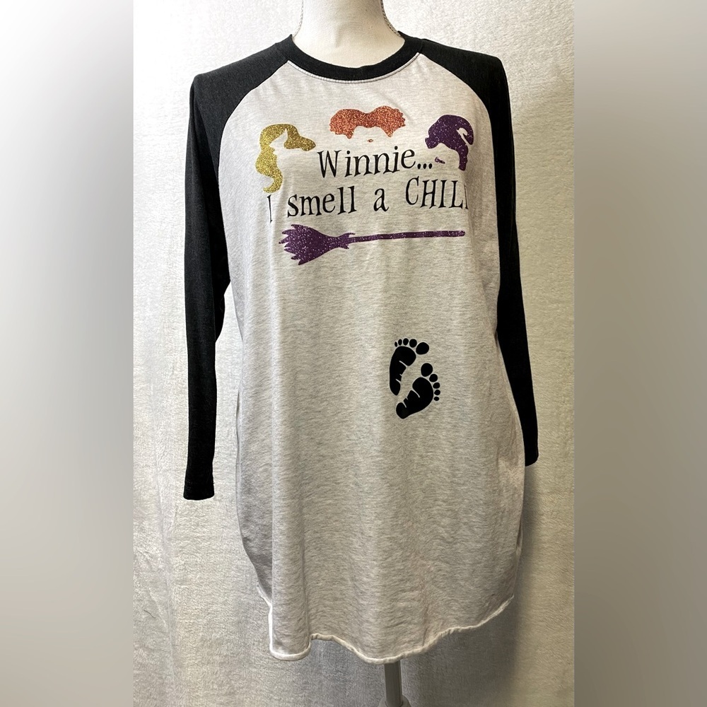 Winnie... I Smell a Child Raglan Tunic - Black & Light Gray